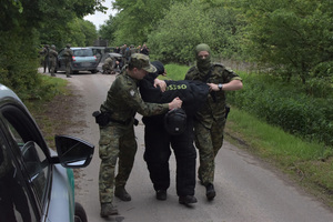 Wrocławskie ćwiczenia funkcjonariuszy i żołnierzy Kryzys 25 w ośrodku jeździeckim Akademii Wojsk Lądowych Wrocławskie ćwiczenia funkcjonariuszy i żołnierzy Kryzys 25 w ośrodku jeździeckim Akademii Wojsk Lądowych
