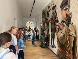 Uczniowie z Dychowa w Nadodrzańskim Oddziale Straży Granicznej Uczniowie z Dychowa w Nadodrzańskim Oddziale Straży Granicznej