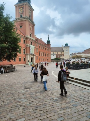 Wycieczka dzieci z Powiatowego Domu Dziecka w Krośnie Odrzańskim do Warszawy Wycieczka dzieci z Powiatowego Domu Dziecka w Krośnie Odrzańskim do Warszawy