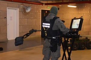 Służba w Nadodrzańskim Oddziale Straży Granicznej - miner-pirotechnik w akcji Służba w Nadodrzańskim Oddziale Straży Granicznej - miner-pirotechnik w akcji