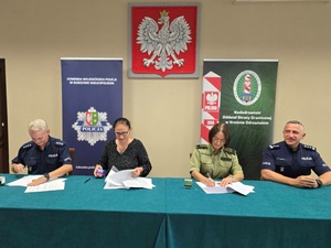 Porozumienie w sprawie klas mundurowych Porozumienie w sprawie klas mundurowych