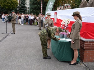 Funkcjonariusze Straży Granicznej podczas uroczystości ślubowania w NoOSG Funkcjonariusze Straży Granicznej podczas uroczystości ślubowania w NoOSG