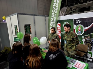 Promocja służby w Straży Granicznej podczas dni otwartych, targów lub innych wydarzeń organizowanych dla uczniów i studentów Promocja służby w Straży Granicznej podczas dni otwartych, targów lub innych wydarzeń organizowanych dla uczniów i studentów