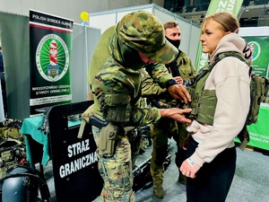 Promocja służby w Straży Granicznej podczas dni otwartych, targów lub innych wydarzeń organizowanych dla uczniów i studentów Promocja służby w Straży Granicznej podczas dni otwartych, targów lub innych wydarzeń organizowanych dla uczniów i studentów