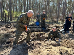 Akcja sadzenia drzew Akcja sadzenia drzew