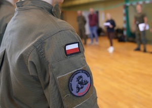 Test sprawności fizycznej uczniów z klasy Oddziałów Przygotowania Wojskowego z Nowej Soli w Nadodrzańskim Oddziale Straży Granicznej Test sprawności fizycznej uczniów z klasy Oddziałów Przygotowania Wojskowego z Nowej Soli w Nadodrzańskim Oddziale Straży Granicznej