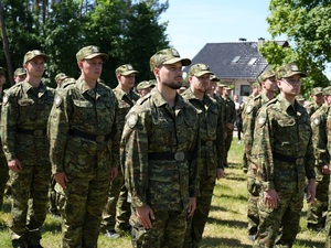 Ślubowanie 38 nowych funkcjonariuszy Nadodrzańskiego Oddziału Straży Granicznej Ślubowanie 38 nowych funkcjonariuszy Nadodrzańskiego Oddziału Straży Granicznej