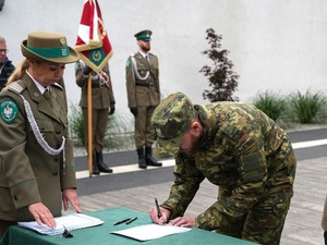 Ślubowanie funkcjonariuszy Nadodrzańskiego OSG Ślubowanie funkcjonariuszy Nadodrzańskiego OSG